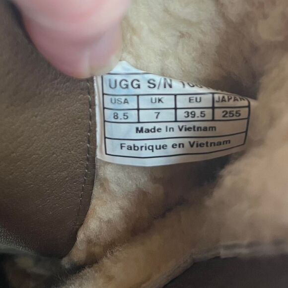 UGG Women's Brown and Khaki Boots size 8.5 - Picture 5 of 7